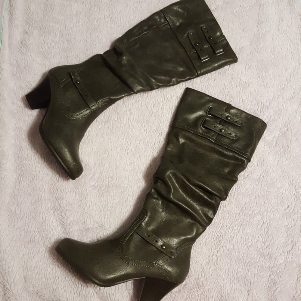 White Mountain Boots